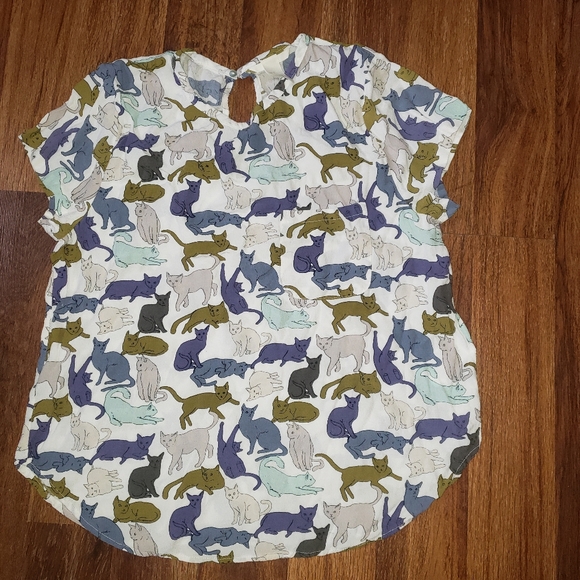 H&M Tops - Cat blouse